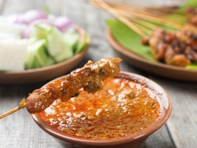 Bolehkah Ibu Hamil Makan Sate, Ini Faktanya!