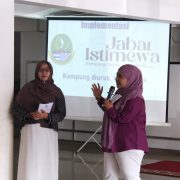 Unisba dan Apindo Bekasi Dorong Gerakan Desa Bersih, Satukan Misi Lingkungan dan SDGs di World Clean Up Day 2025