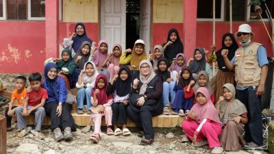 Dipimpin Rektor, Unisba Turun Langsung Berikan Layanan Kesehatan dan Penguatan Spiritual bagi Pesantren Korban Banjir