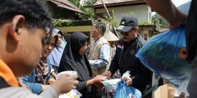 Universitas Islam Bandung (Unisba) melalui Tim Relawan Tanggap Bencana kembali menunjukkan kepeduliannya dengan menyalurkan bantuan kemanusiaan bagi warga yang terdampak longsor di sejumlah desa di Kecamatan Malalak, Kabupaten Agam. Penyaluran bantuan tersebut berlangsung selama dua hari, Minggu hingga Senin (21–22/12).